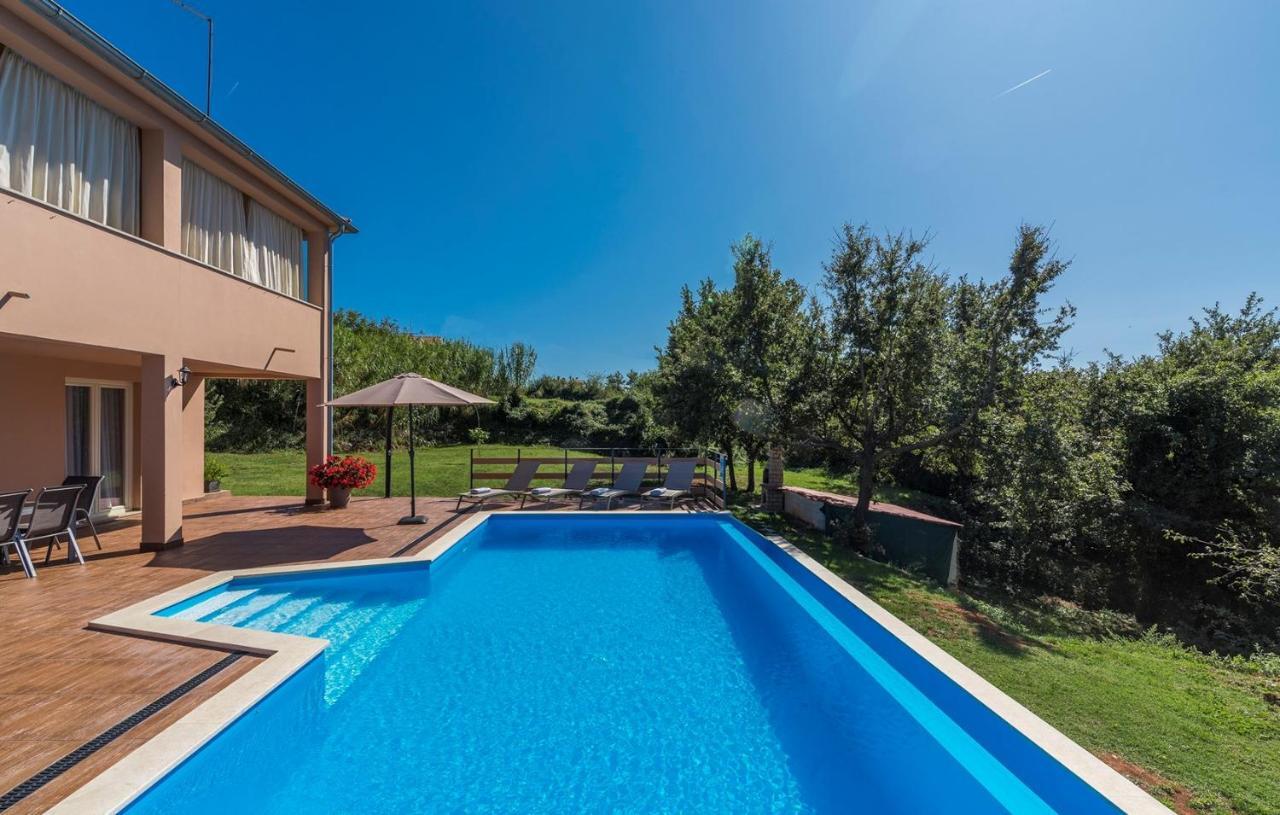 Apartment Kata With Private Pool Radetići Exterior foto